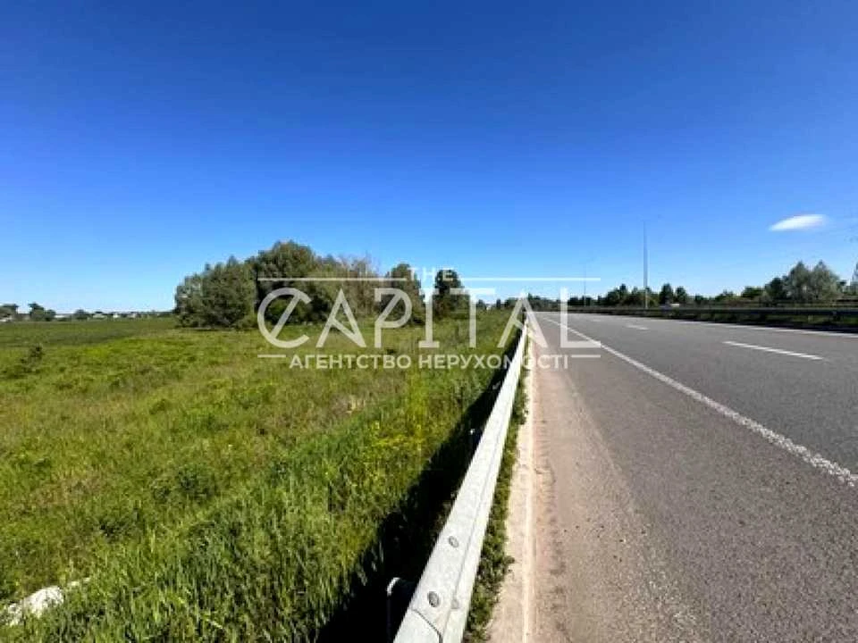 Ділянка. Бровари,