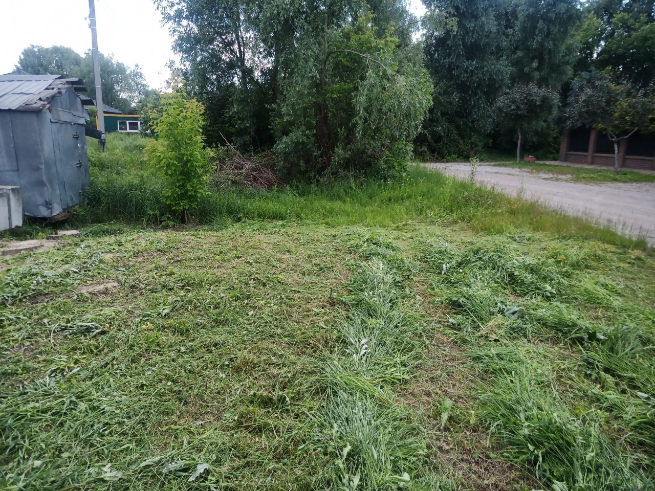 Ділянка від господаря без  комісії, 10 хв.   від метро .Лісо