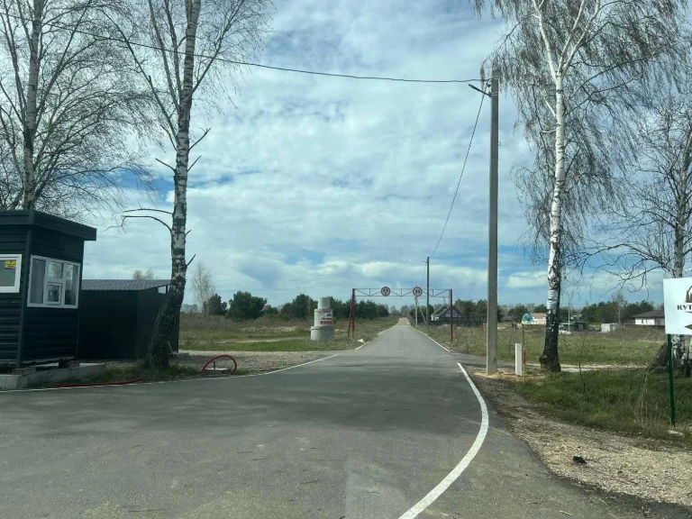 Земельна ділянка поруч з заповідником, ЖБК Козацький