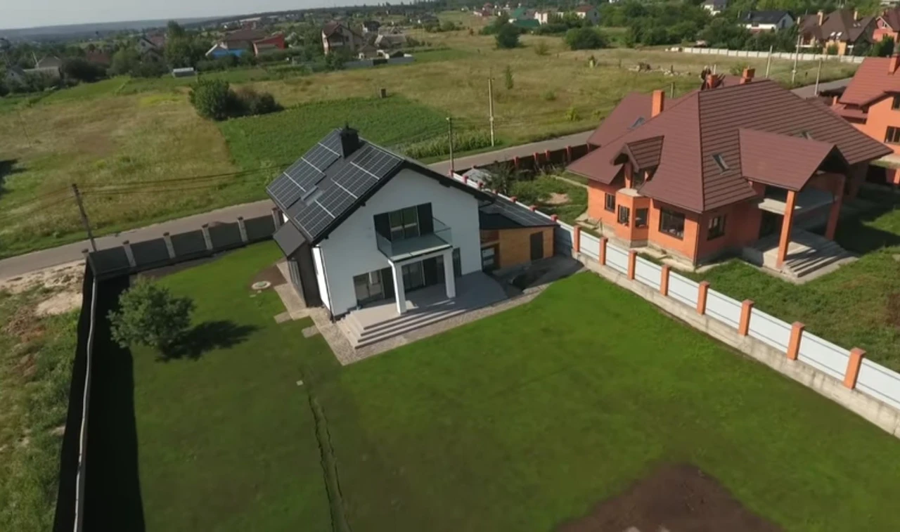 Мальовнича ділянка 6 соток з чудовим краєвидом. Без комісії,