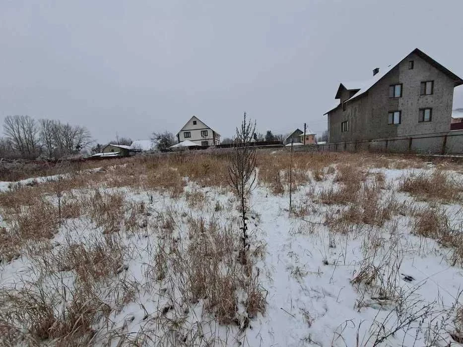 Продам участок под застройку 10 соток в г.Василькове, Киевск