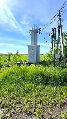 Продаж фасадної ділянки під житло або комерцію, за 25 км від