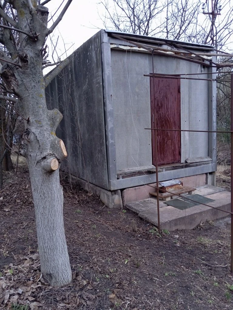 Продам дачну ділянку і 2 будинки-вагончик біля Василькова