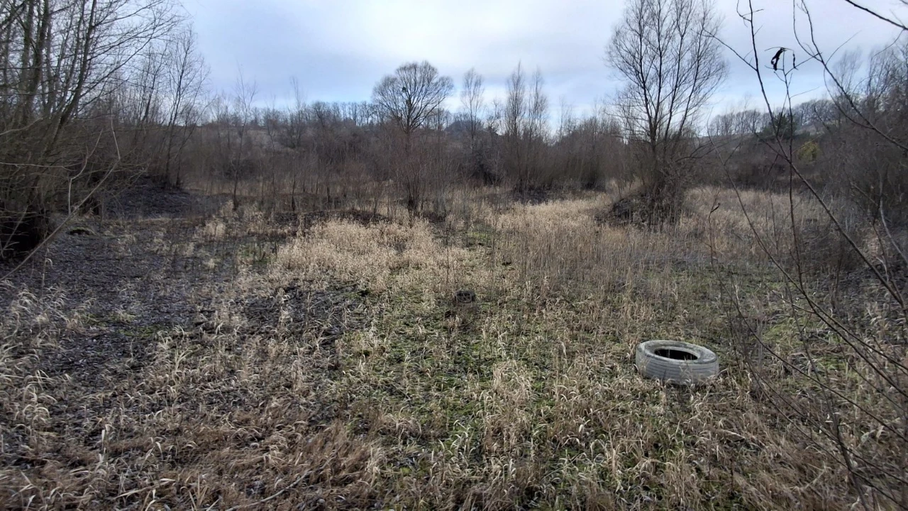 Продам земельну ділянку 18,5га.