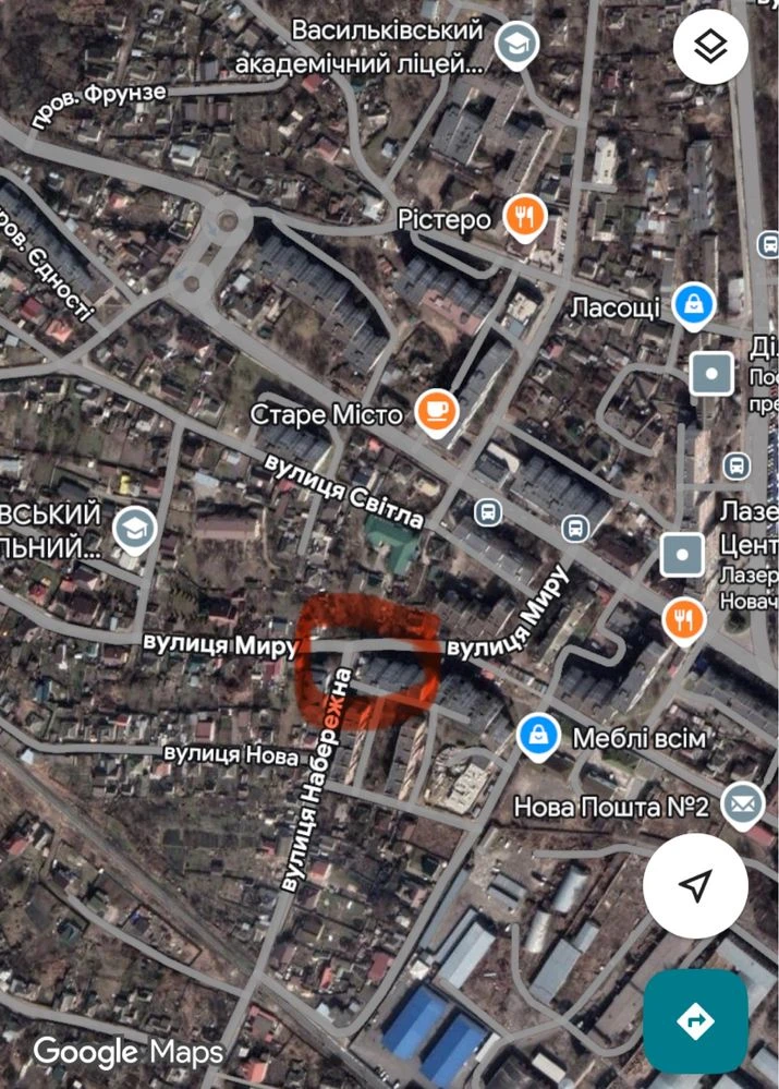 Продаж земельної ділянки з будинком в центрі м. Васильків