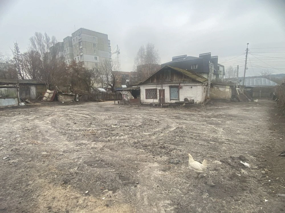 Продаж земельної ділянки з будинком в центрі м. Васильків