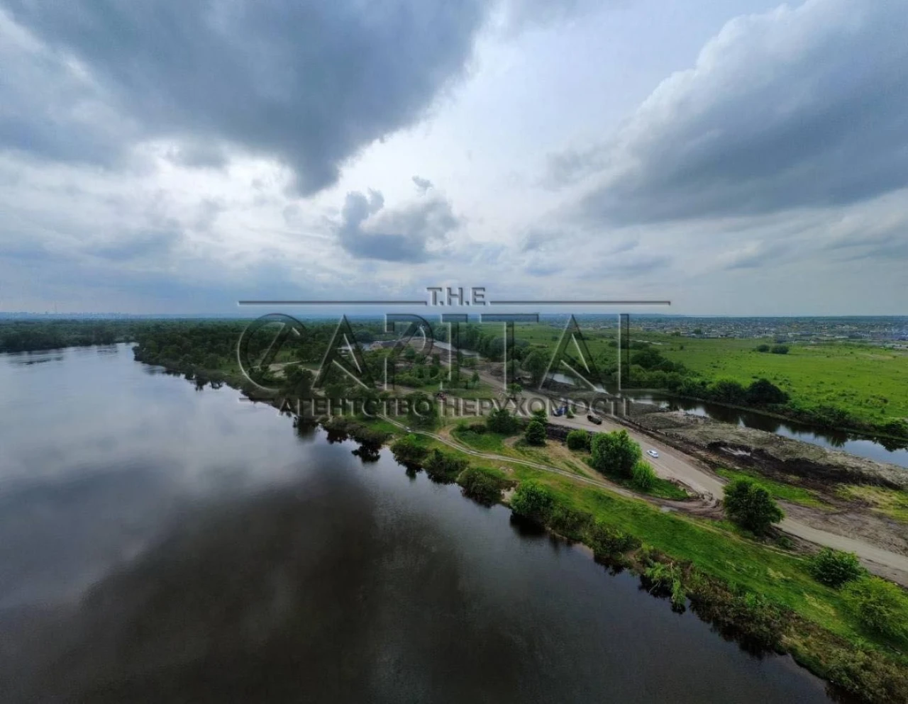 Продаж ділянок біля р.Десна, перша лінія води,