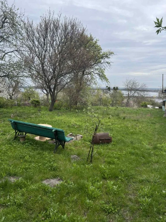 Продам ділянку з будинком в м Вишгород