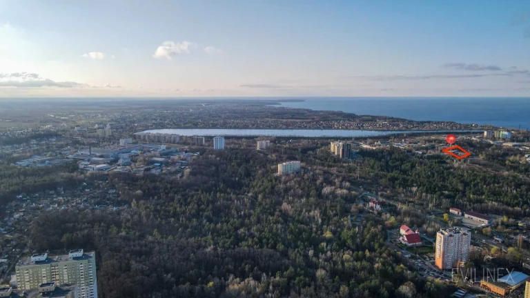 Вишгород,  70 соток,   Земля  12.04, під бізнес,  $600 000