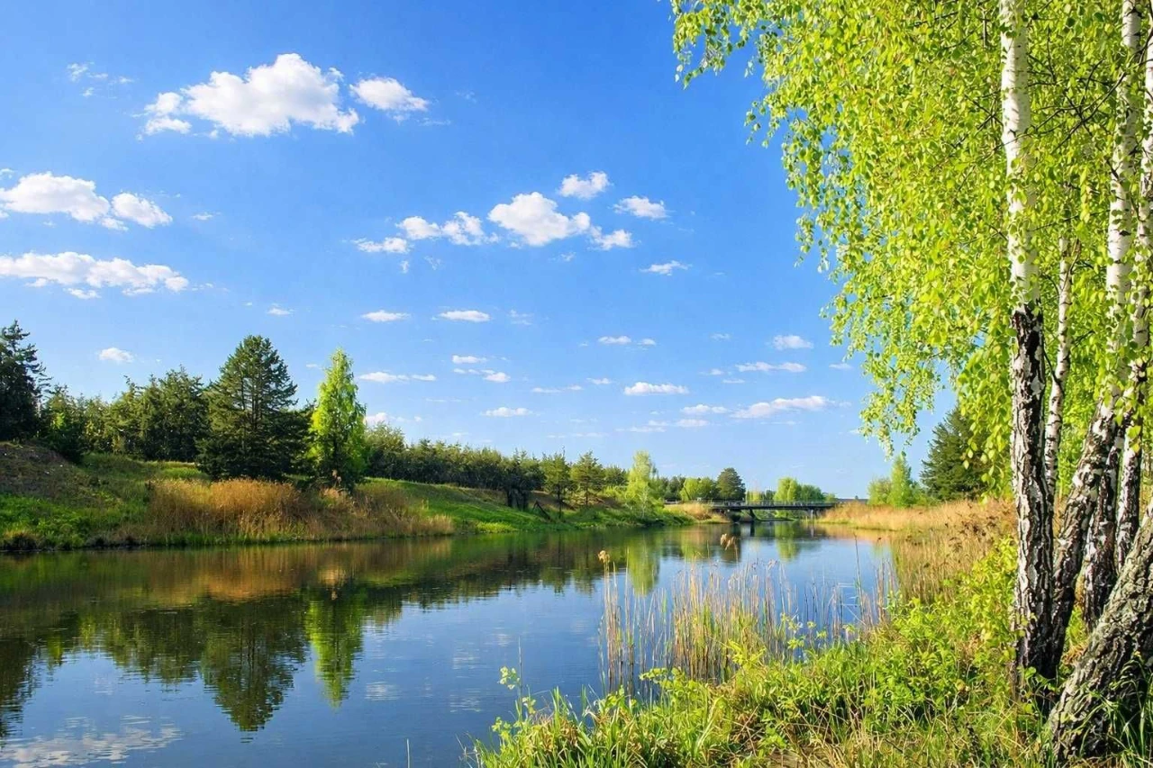 12 км від Києва, перша лінія каналу в Дніпро