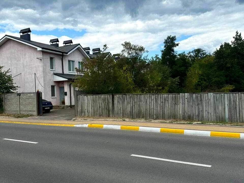 Ділянка. Ірпінь, Підгірна вул.