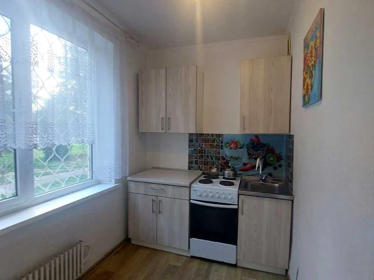 Apartment. Kharkiv, Peremohy Avenue.