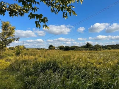 Продаж ділянки 6 соток під садівництво. Поруч річка і центр.