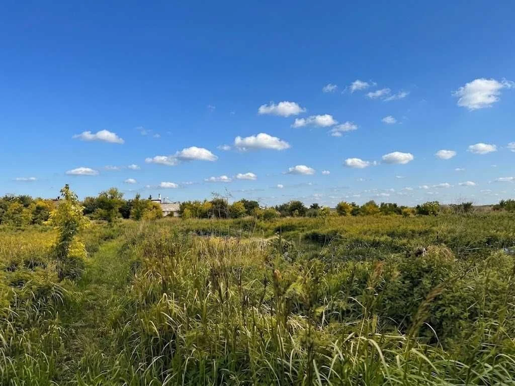 Продаж ділянки 6 соток під садівництво. Поруч річка і центр.