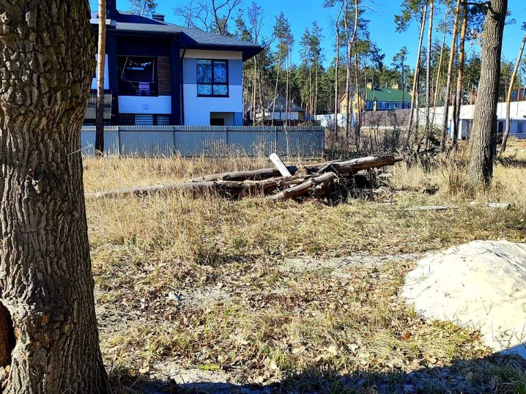Ділянка. Ірпінь, Лугова вул.