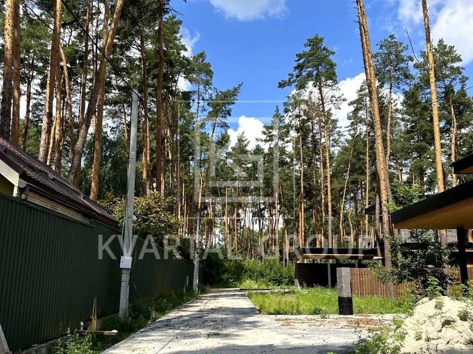Ділянка. Ірпінь, Львівська вул.