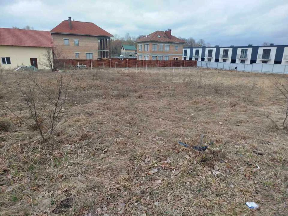 Ділянка. Ірпінь, Богдана Хмельницького вул.