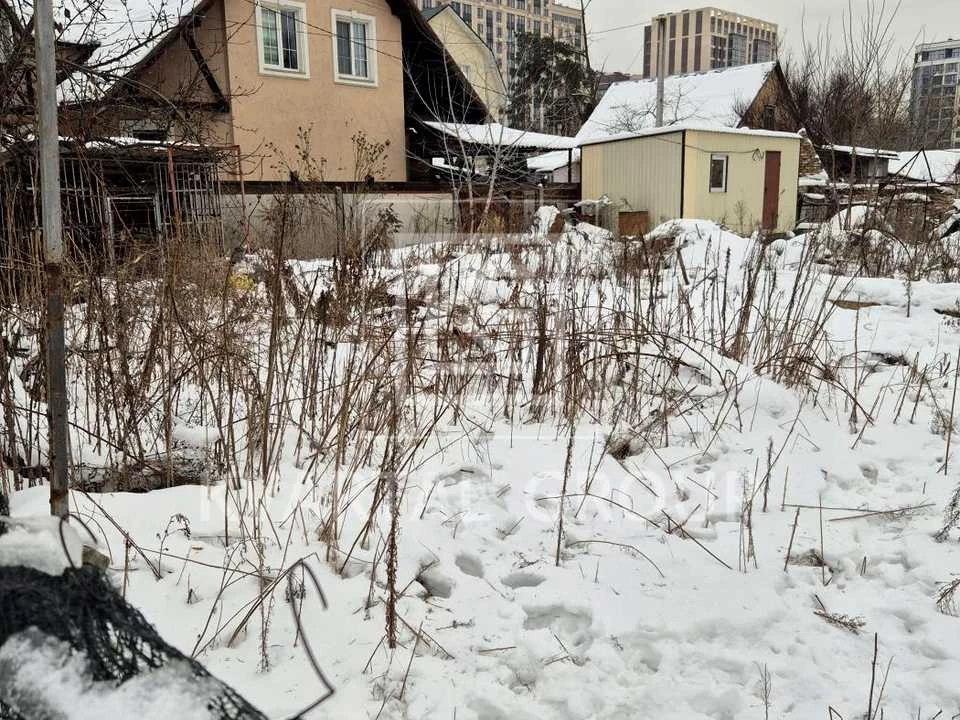 Ділянка. Ірпінь, Мінеральна вул.