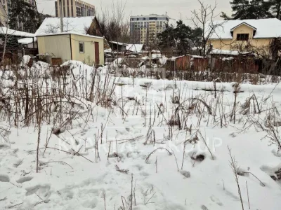 Ділянка. Ірпінь, Мінеральна вул.