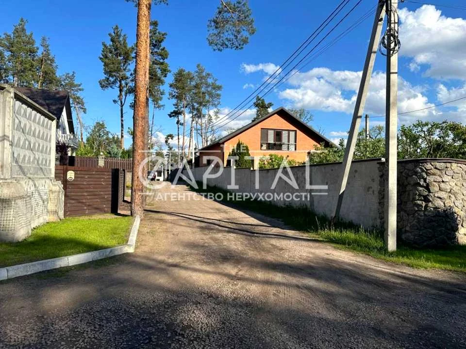 Ділянка. Ірпінь, Лугова вул.