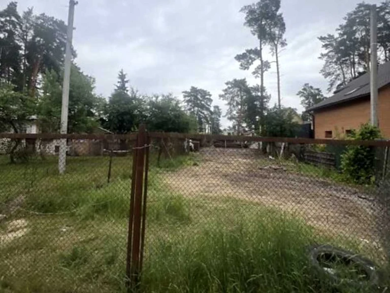 Ділянка. Ірпінь, Українська вул.