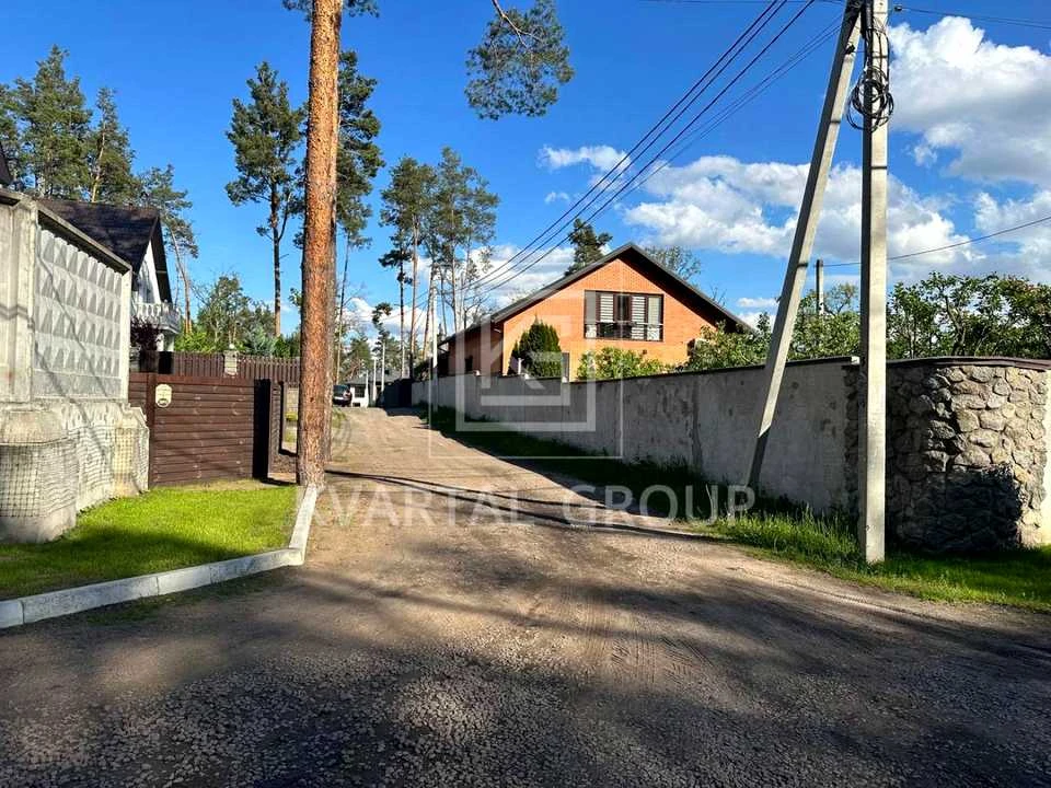 Ділянка. Ірпінь, Лугова вул.