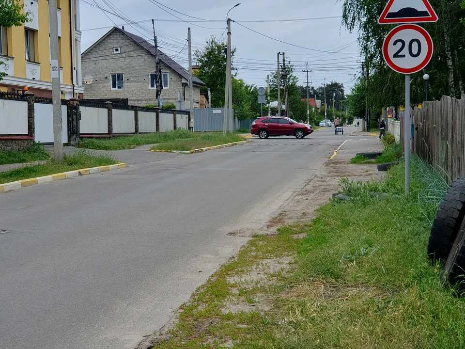 Ділянка. Ірпінь, Українська вул.