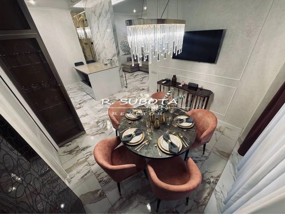 ID 3163 Продается 3.к. ЖК Комфорт Сити в 80м2 в центре Днепр