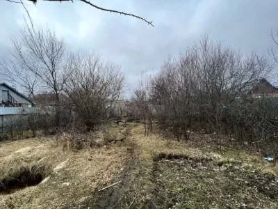 Ділянка. Ірпінь, Богдана Хмельницького вул.