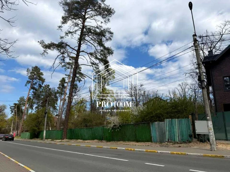 Ділянка. Ірпінь, Лисенка вул.