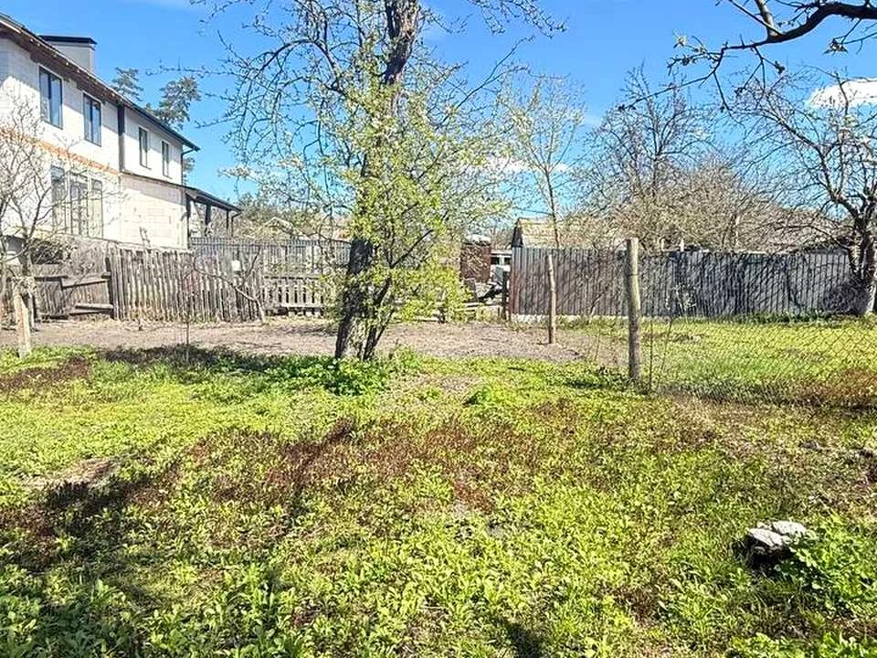 Ділянка. Ірпінь, Авіаконструктора Антонова вул.