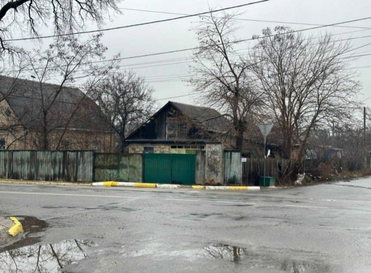 Продаж фасадної ділянки з проєктом Таунів в Ірпені вул. Севе