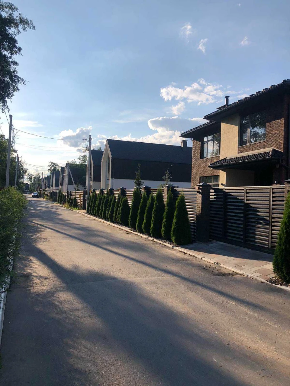 Продам (обміняю на автомобіль Tesla Model Y) земельну ділянк