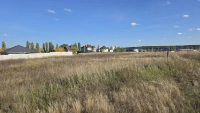 Ділянка 10 соток (поле біля дресирувального центру Дред)