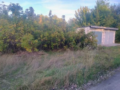 Продам два участка під будівництво гаража, або під комерцію