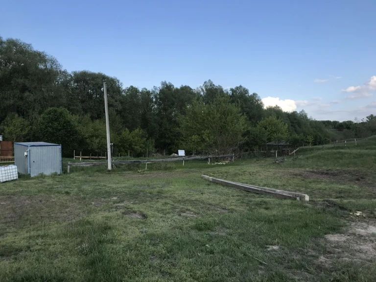 Продається 80 соток в с. Копачів з цікавим ландшафтом.