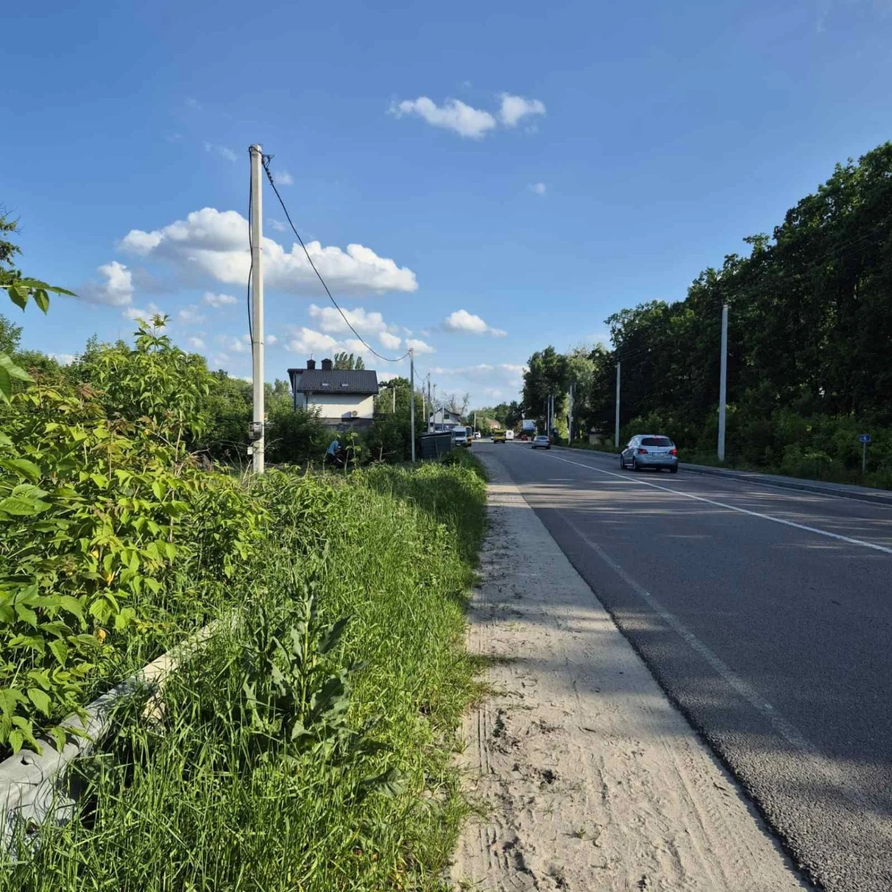 Продам земельну ділянку комерційного призначення в м. Обухів