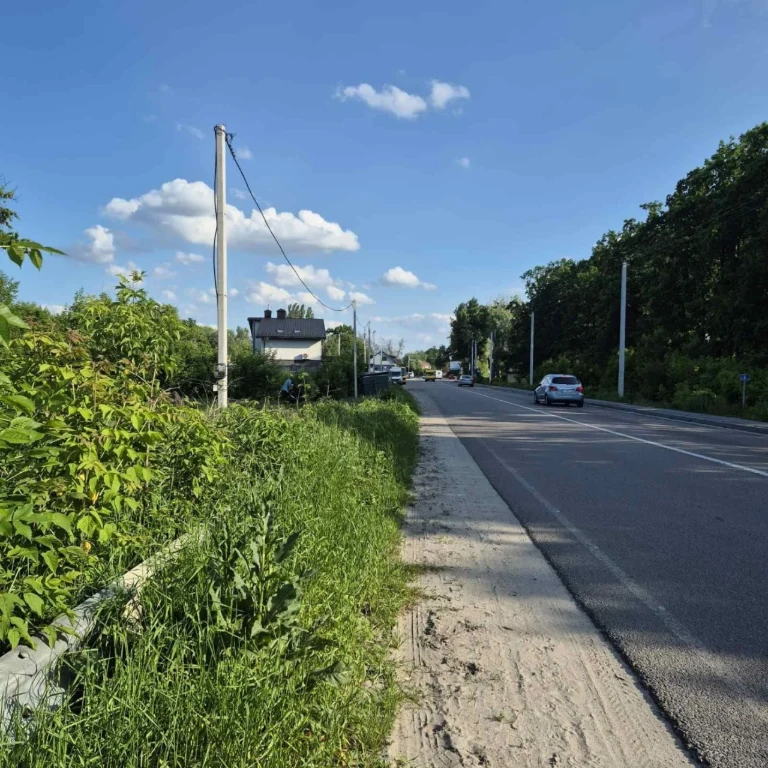 Продам земельну ділянку комерційного призначення в м. Обухів