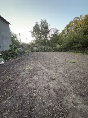 земельну ділянку під забудову