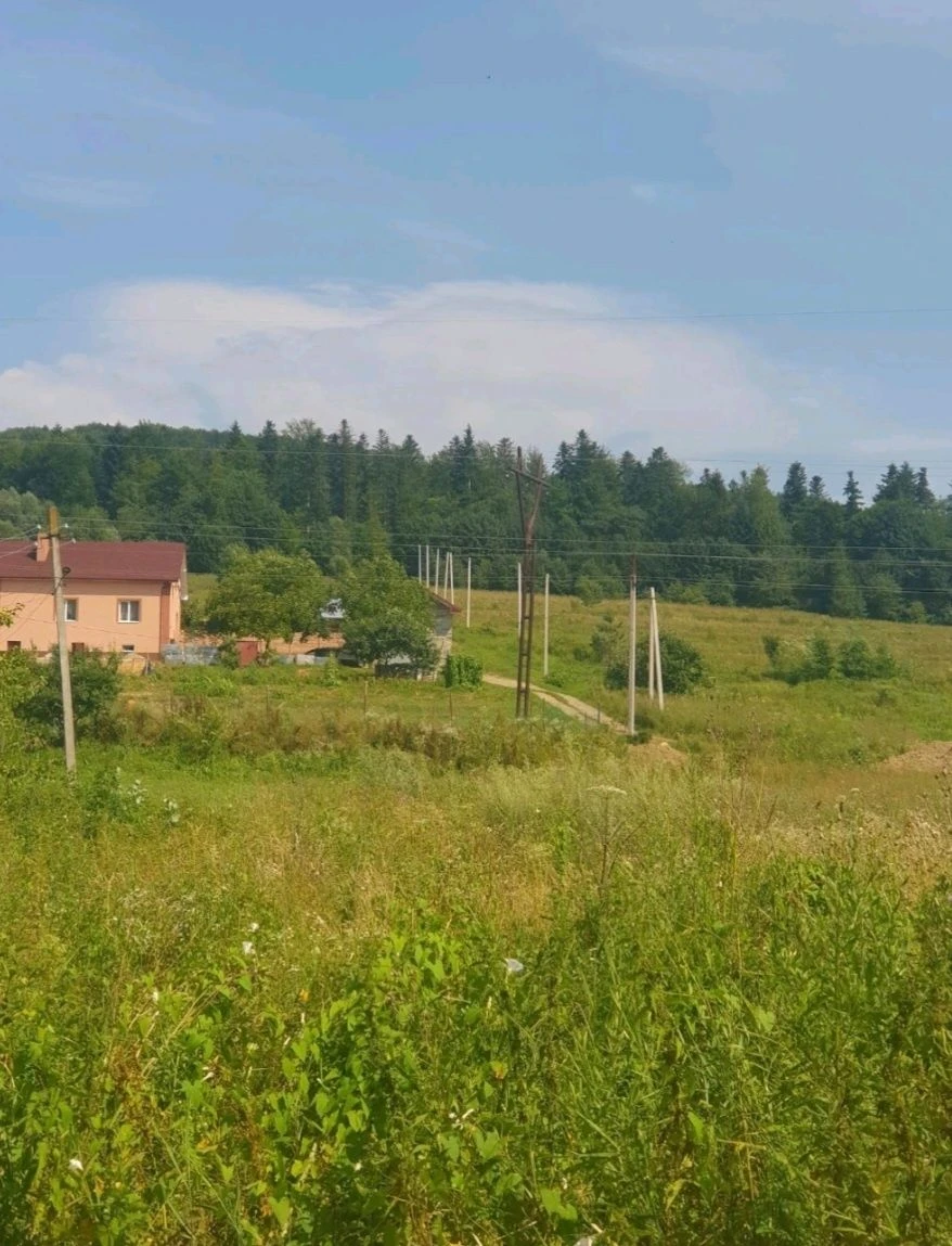 Продам земельну ділянку по вул. С. Бандери