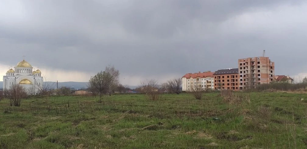 Продам або обміняю на АВТО (квартиру) земельну ділянку біля
