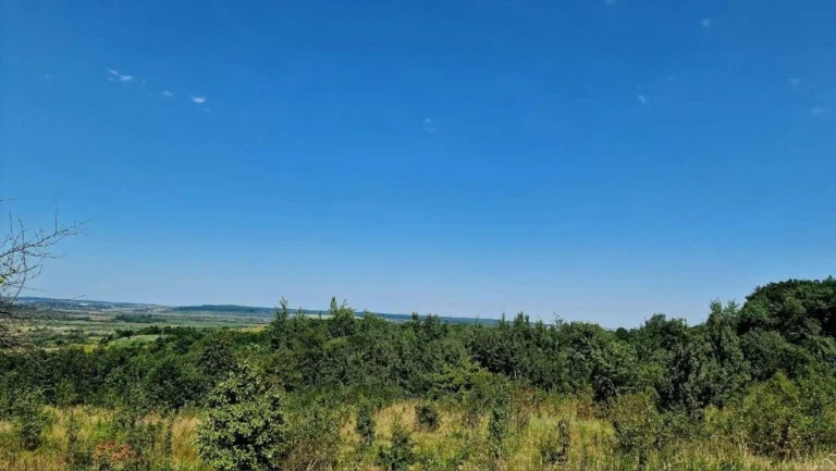 Продаж земельної ділянки 1 га біля перехрестя Героїв