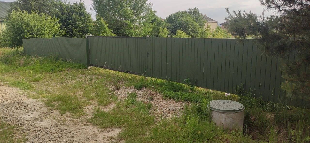 Земельна ділянка під будівництво, асфальтована дорога, розпл
