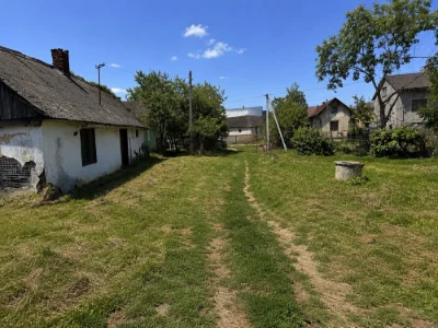 Продаж ділянки у Мостиськах
