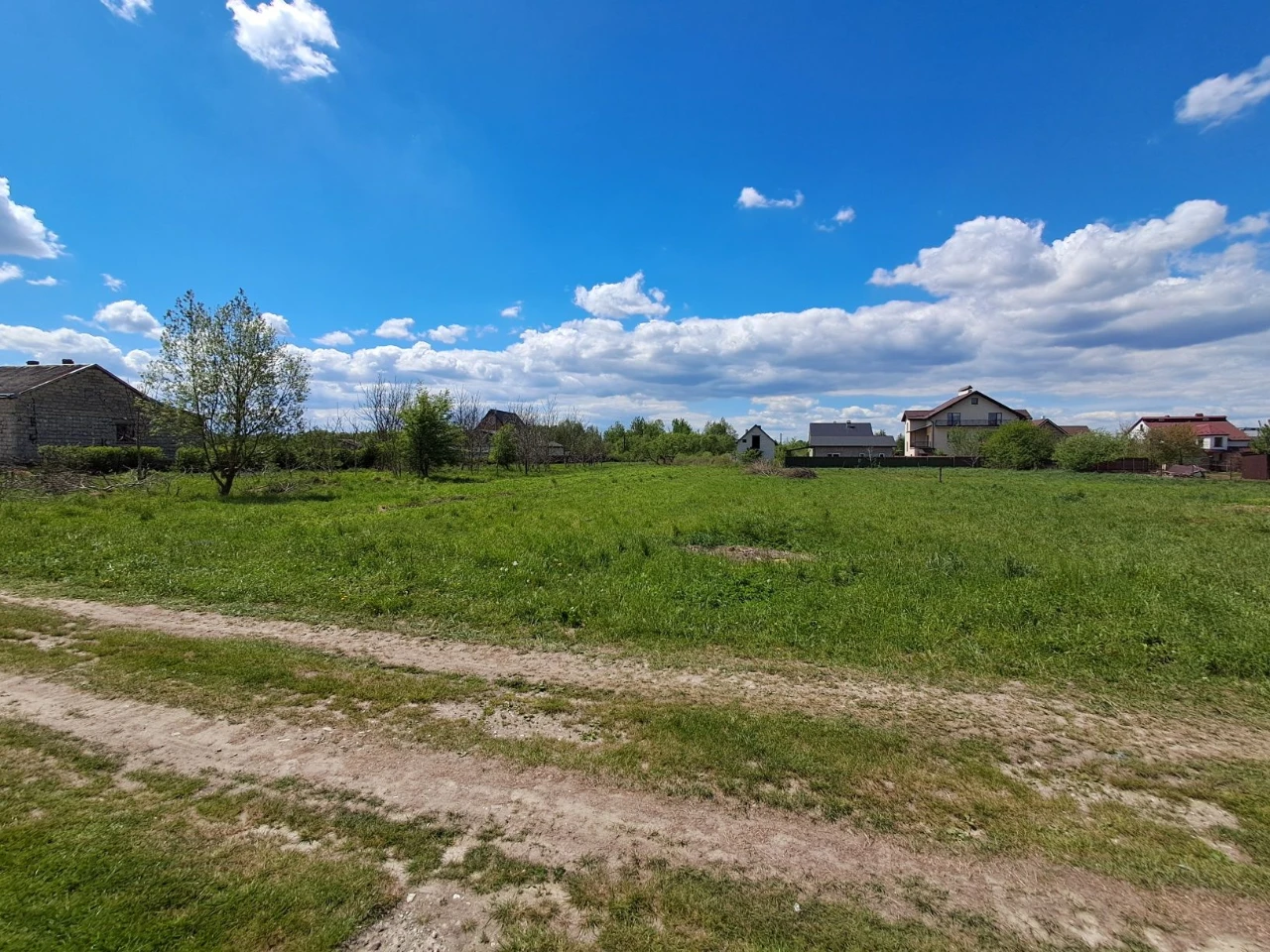 Продаж землі в Пустомитах (квартал Лісневичі)