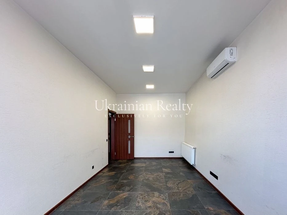 Apartment in the heart of historical Podil - Vozdvyzhenska St., 50