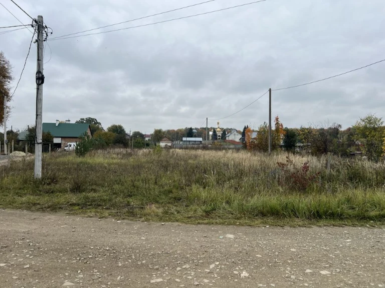 Земельна ділянка під житлову забудову 16,1 сотки, кутова. Св