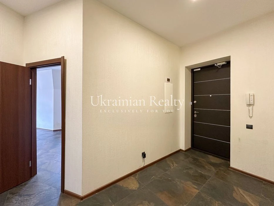 Apartment in the heart of historical Podil - Vozdvyzhenska St., 50