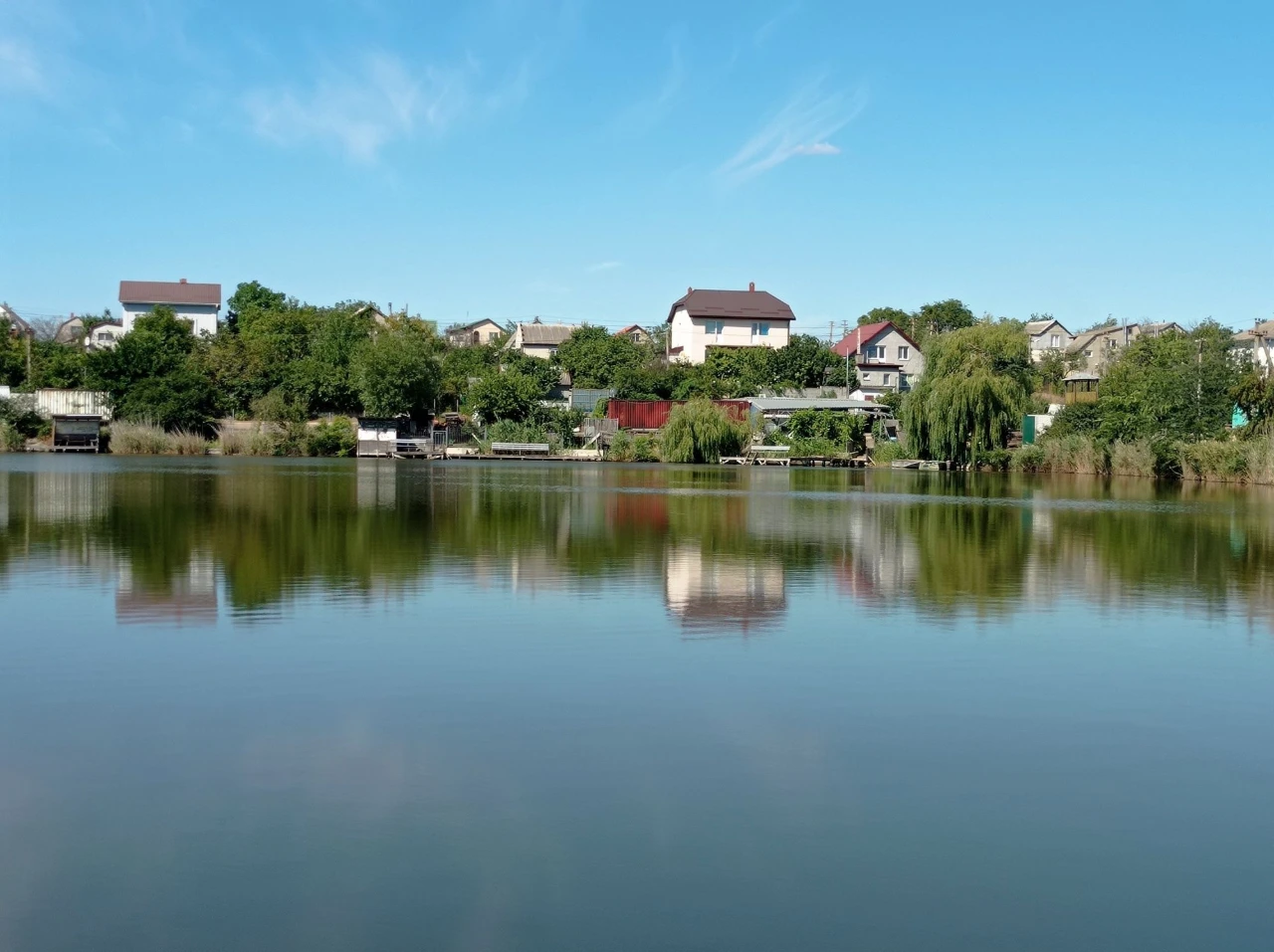 Продам БОЛЬШОЙ земельный участок -10 соток у ОЗЕРА! Рыбалка,