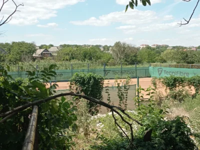 Продам БОЛЬШОЙ земельный участок -10 соток у ОЗЕРА! Рыбалка,